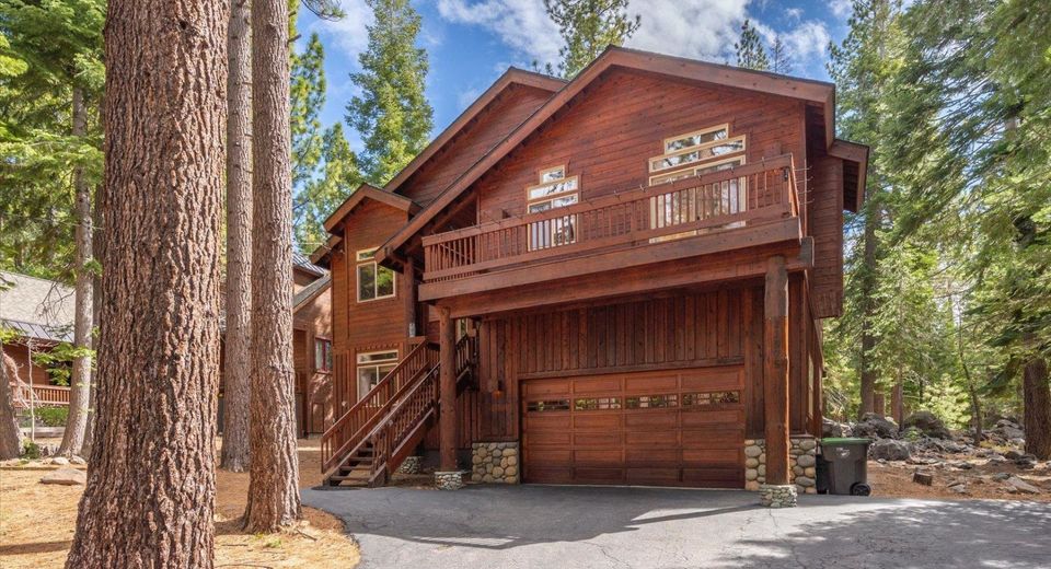 11975 Brookstone Drive, Truckee, CA 96161 Photo