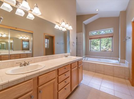 11975 Brookstone Drive, Truckee, CA 96161 Photo