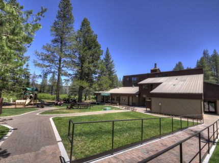 11975 Brookstone Drive, Truckee, CA 96161 Photo