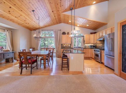 11975 Brookstone Drive, Truckee, CA 96161 Photo