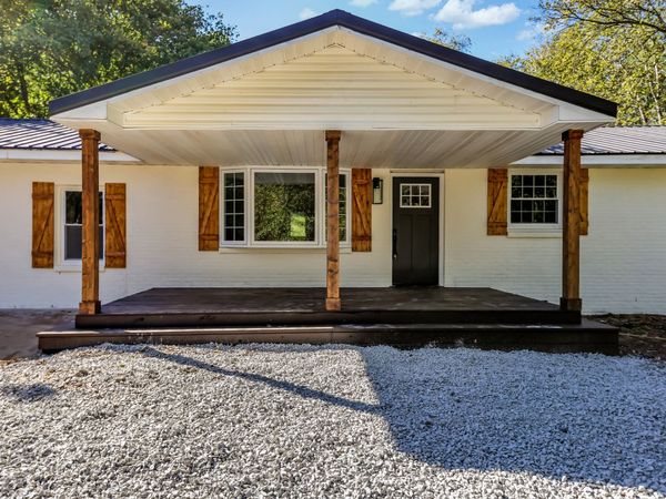 2054 Shelby Dr, Clarksville, TN 37043