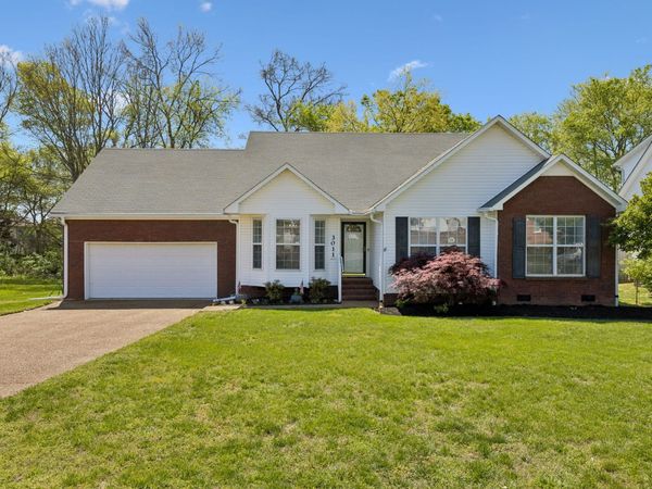 3011 Candlelite Dr , Spring Hill, TN 37174