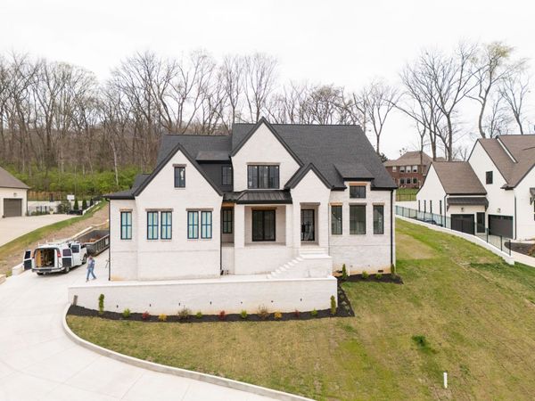 1586 Eastwood Dr , Brentwood, TN 37027