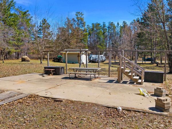 852 Sterling Road, Nekoosa, WI 54557