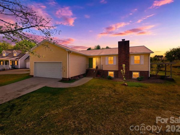 1730 Hamilton Street, Hickory, NC 28602