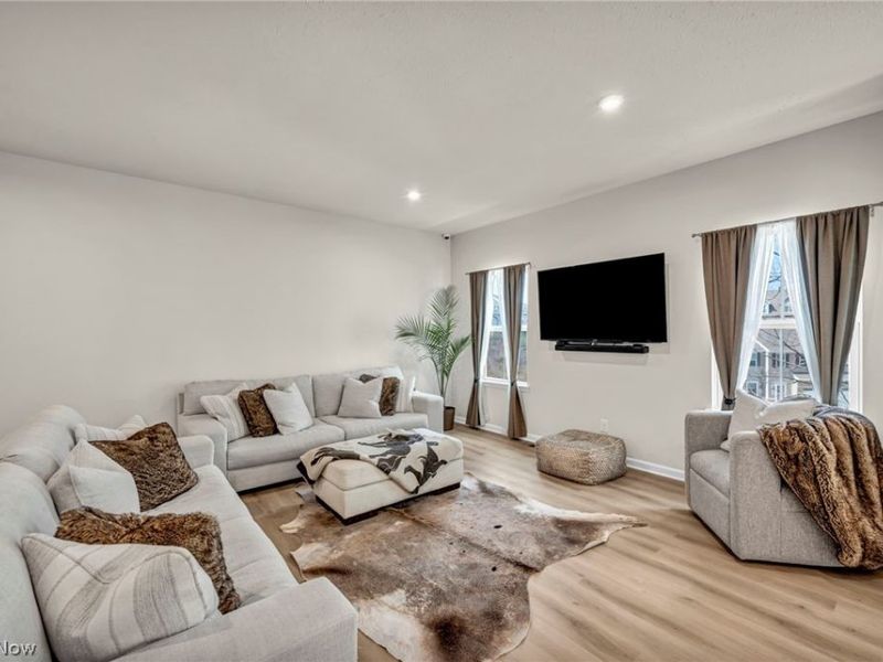 7366 Hillshire Drive, Concord Township, OH 44077 Photo 14