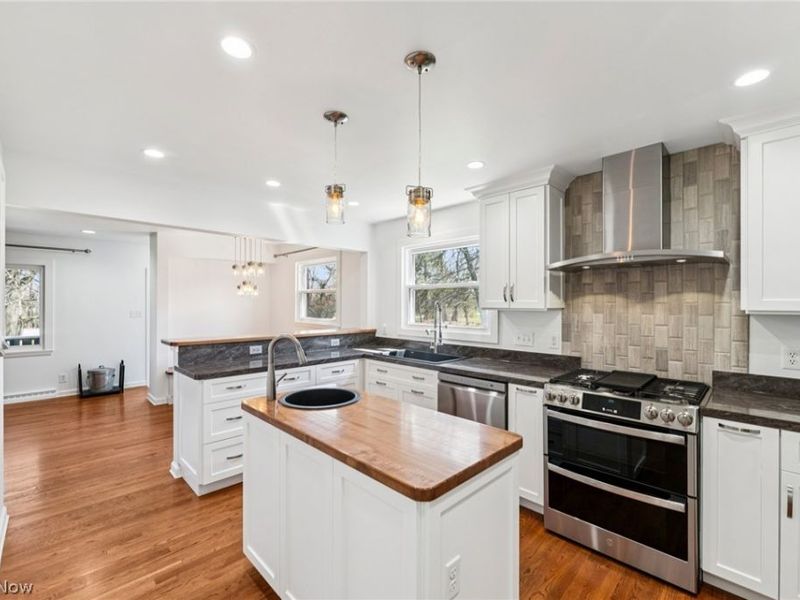 379 N Aurora Road, Aurora, OH 44202 Photo 10