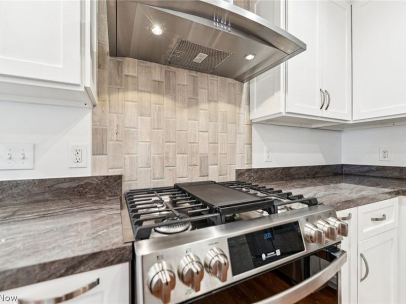 379 N Aurora Road, Aurora, OH 44202 Photo 13