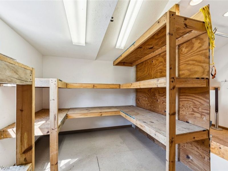 379 N Aurora Road, Aurora, OH 44202 Photo 38