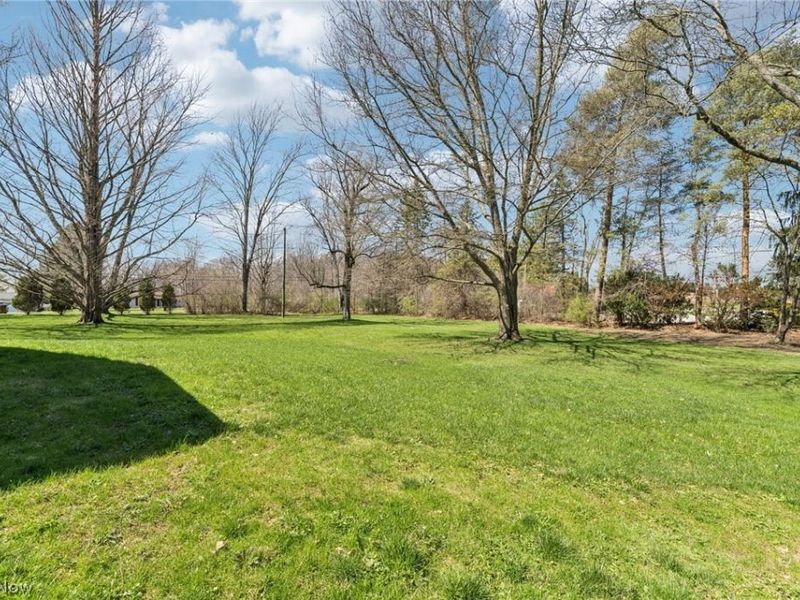 379 N Aurora Road, Aurora, OH 44202 Photo 47