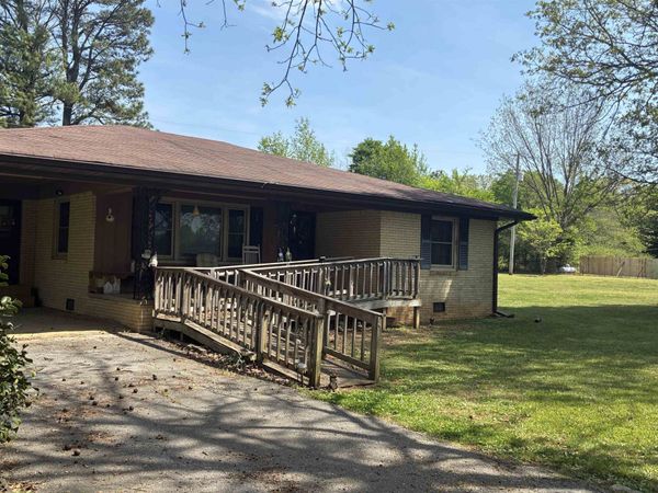 105 Indian Ln, Cherokee, AL