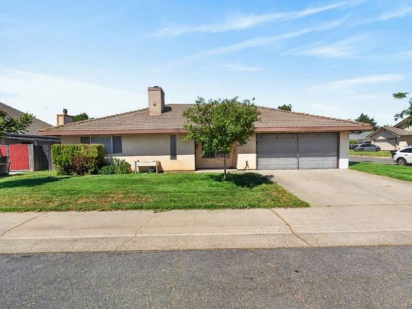 7494-7496 Bruno Way, Sacramento, CA 95828
