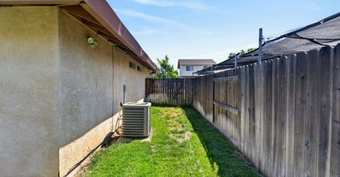 7494-7496 Bruno Way, Sacramento, CA 95828 Photo