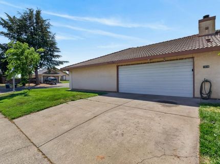 7494-7496 Bruno Way, Sacramento, CA 95828 Photo