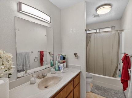 7494-7496 Bruno Way, Sacramento, CA 95828 Photo