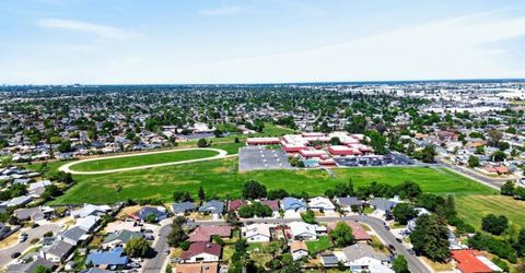 7494-7496 Bruno Way, Sacramento, CA 95828 Photo