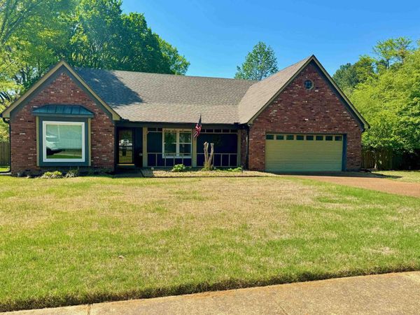 641 HERMITAGE TRAIL DR, Collierville, TN 38017