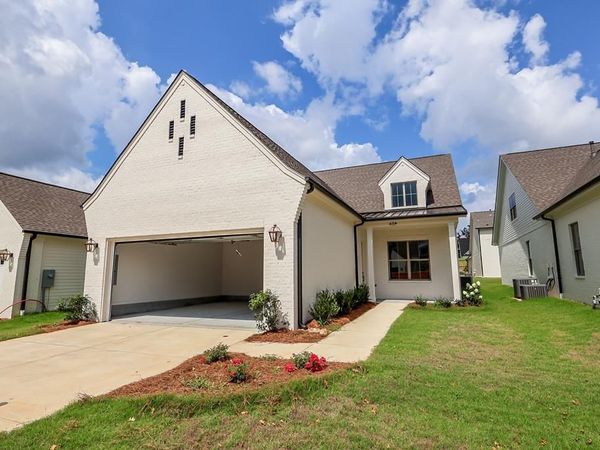 451 South Grove Drive, Oxford, MS 38655