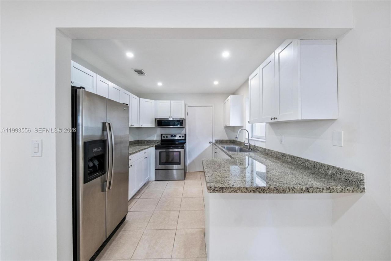 1283 W 42nd St , Unit 1, Hialeah, FL 33012 Photo