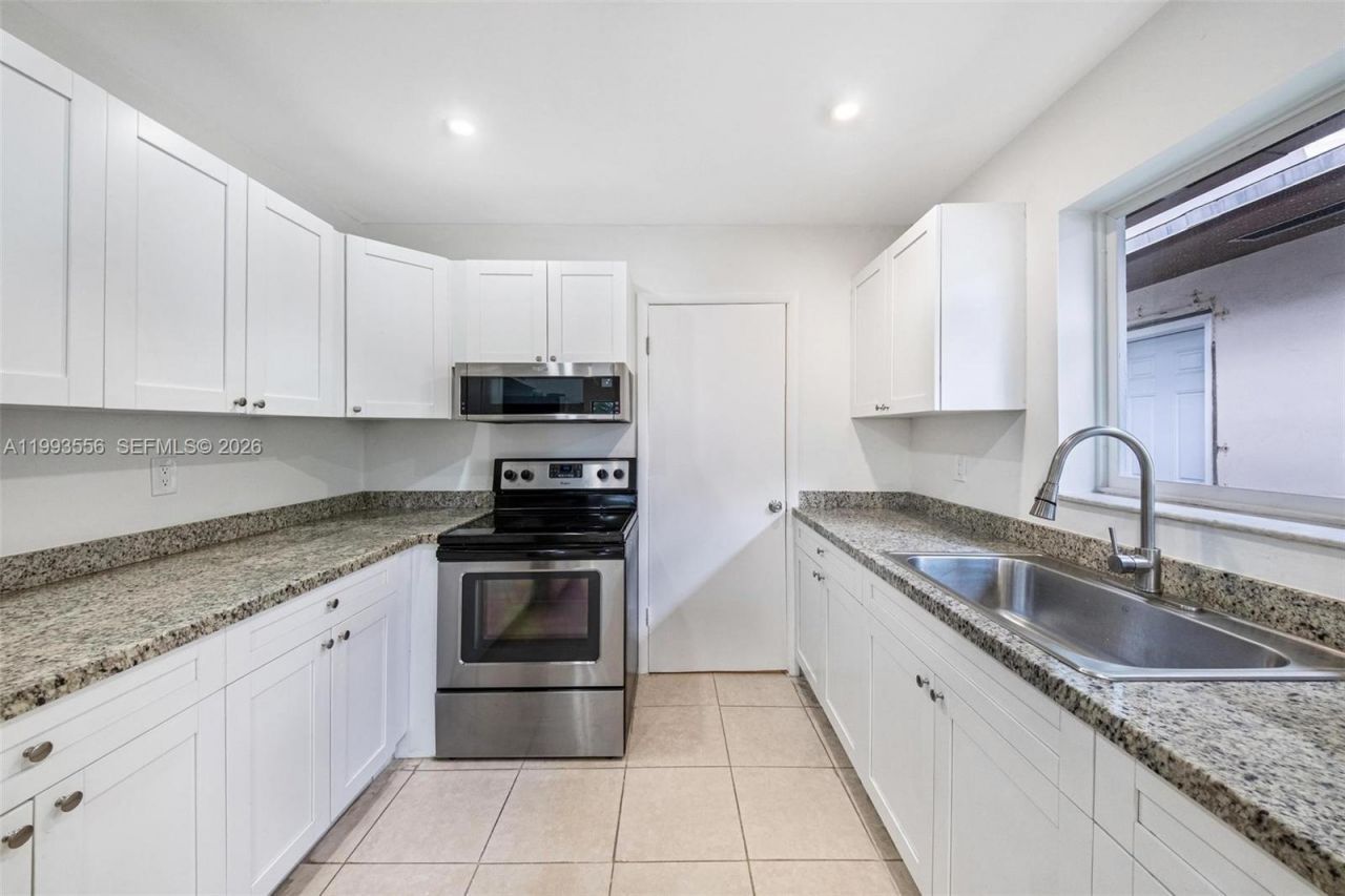 1283 W 42nd St , Unit 1, Hialeah, FL 33012 Photo