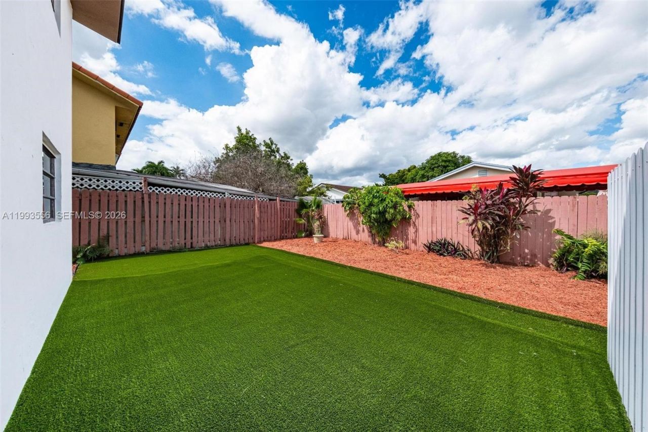 1283 W 42nd St , Unit 1, Hialeah, FL 33012 Photo