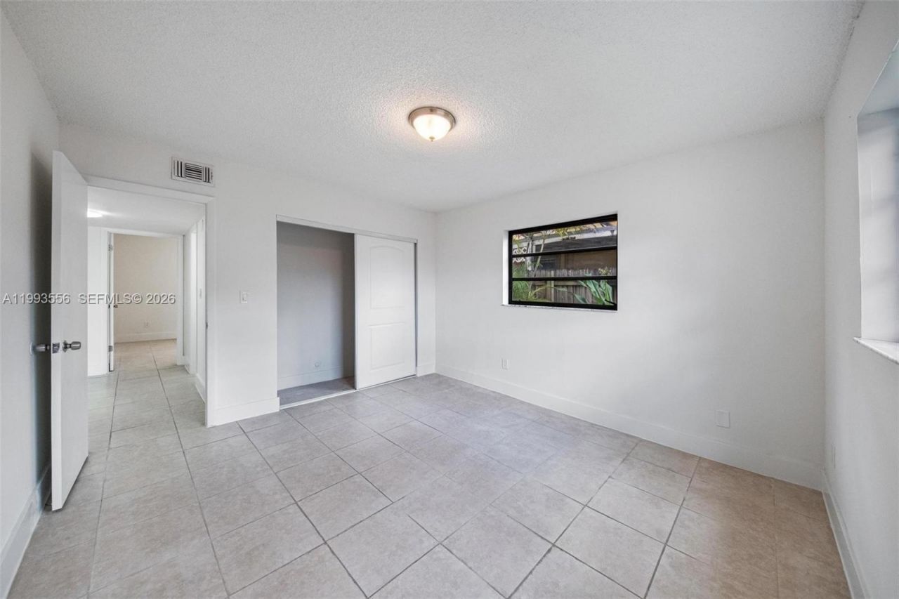 1283 W 42nd St , Unit 1, Hialeah, FL 33012 Photo