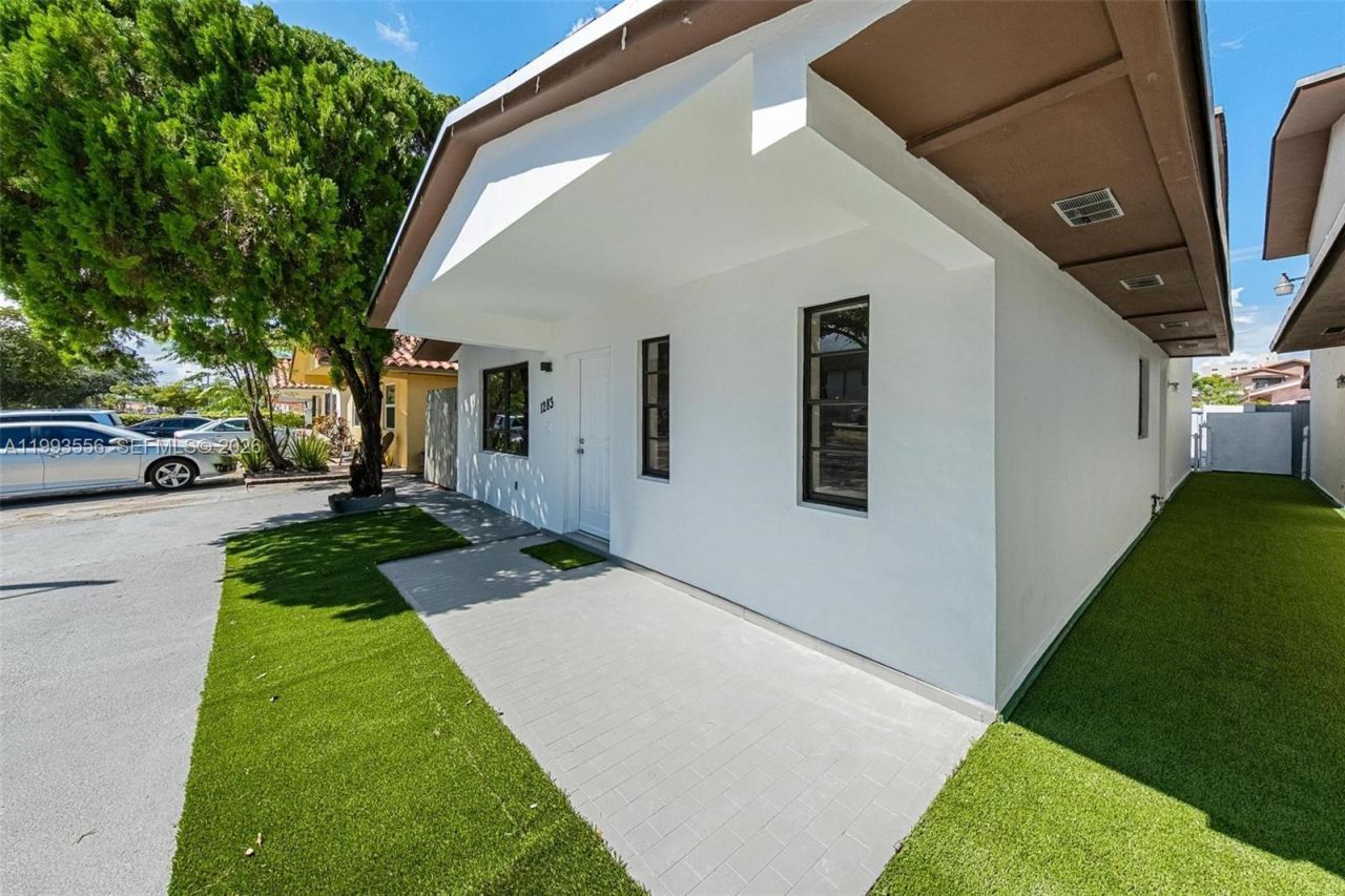 1283 W 42nd St , Unit 1, Hialeah, FL 33012 Photo