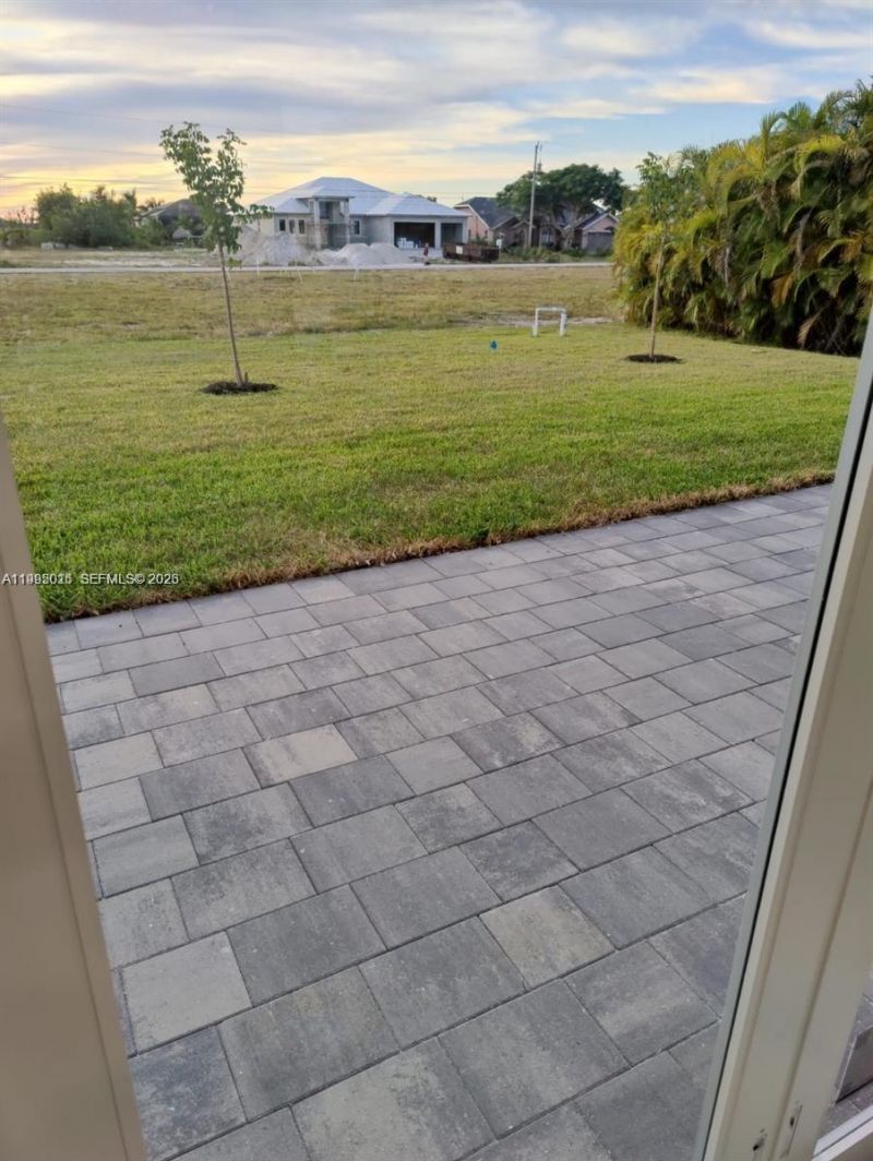716 NW 37th Ave, Cape Coral, FL 33993 Photo