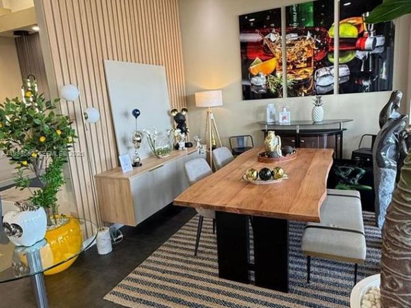 5725 NW 7th St, Miami, FL 33126