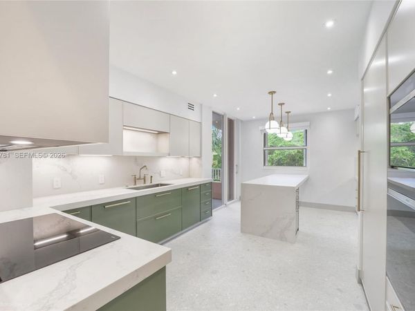 737 Crandon Blvd , Unit 301, Key Biscayne, FL 33149