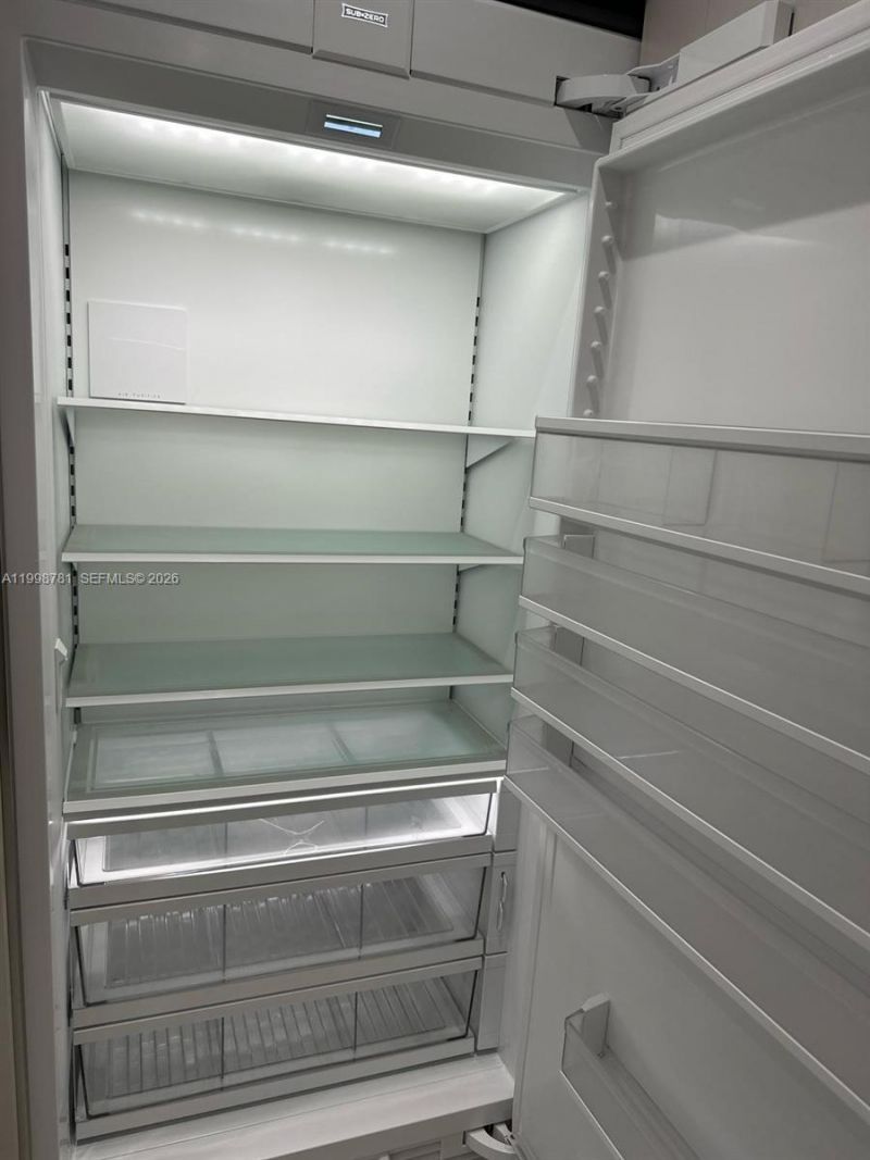 737 Crandon Blvd, Unit 301, Key Biscayne, FL 33149 Photo