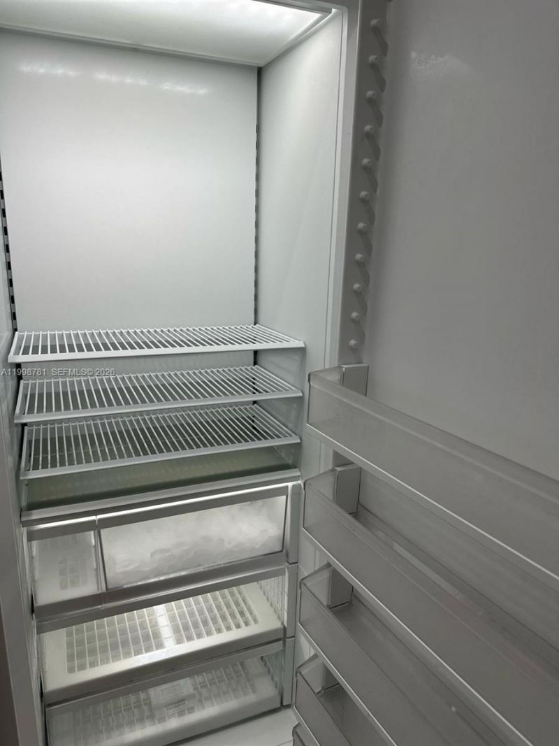 737 Crandon Blvd, Unit 301, Key Biscayne, FL 33149 Photo