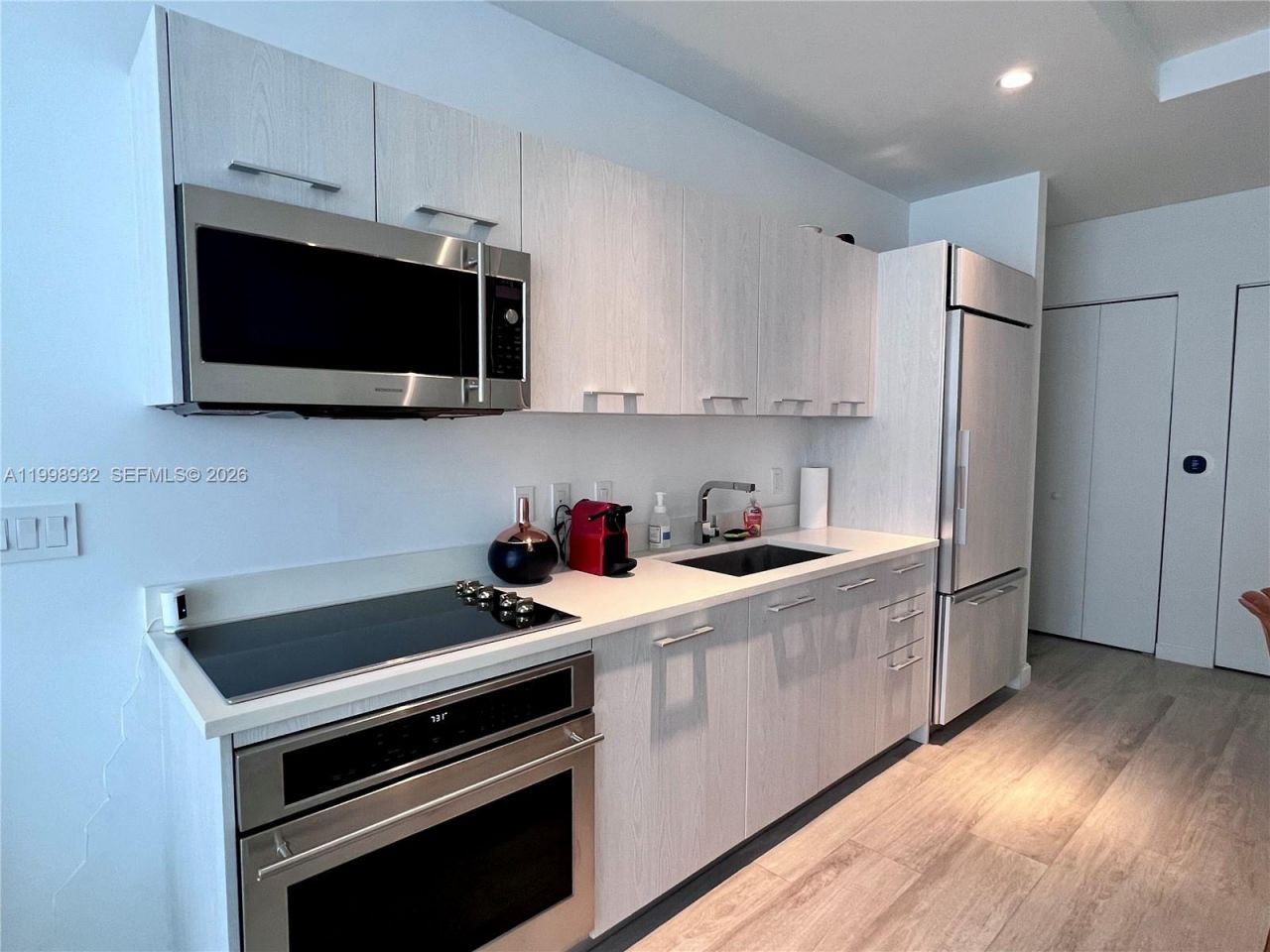 55 SW 9th St, Unit 4109, Miami, FL 33130 Photo