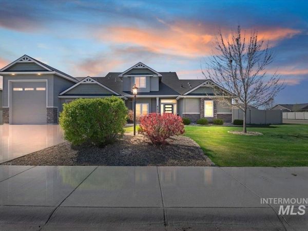 8143 Swiftwater Dr, Nampa, ID 83686