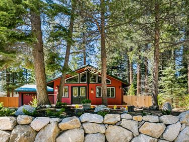 995 Turnback Trail, South Lake Tahoe, CA 96150