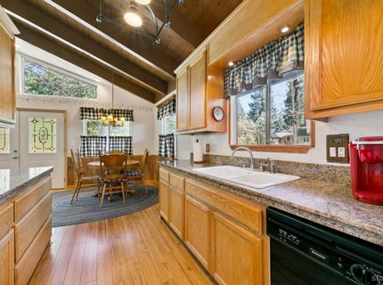 995 Turnback Trail, South Lake Tahoe, CA 96150 Photo