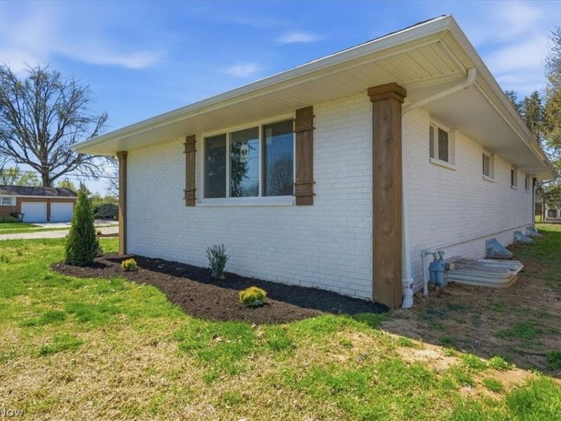 801 Westview Drive, Belpre, OH 45714 Photo 5