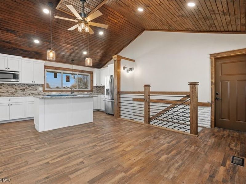 801 Westview Drive, Belpre, OH 45714 Photo 8