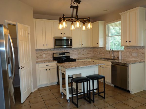 16100 S Great Oaks DR, Unit 1902, Round Rock, TX 78681