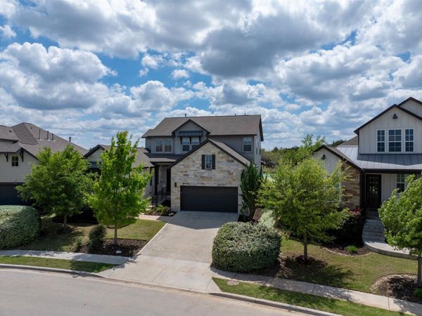 654 Dayridge DR, Dripping Springs, TX 78620