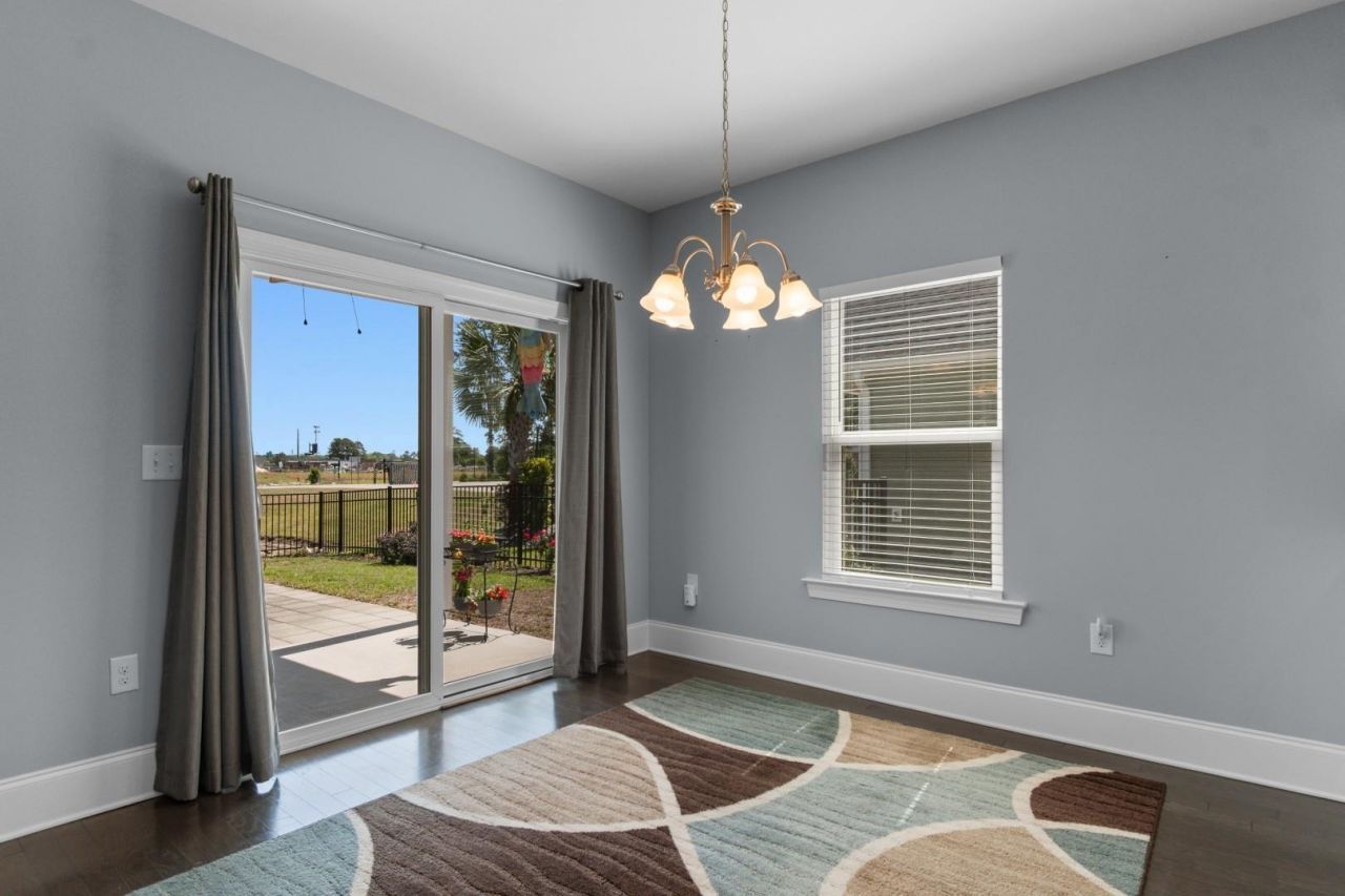 1715 Palmetto Palm Dr. Photo 9