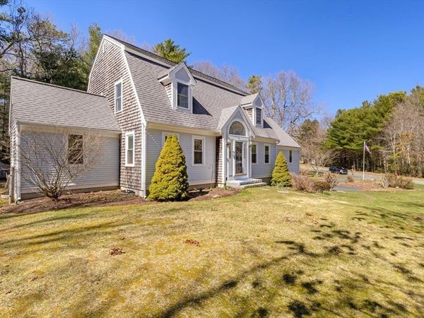 1 Lighthouse Ln, Sandwich, MA 02644