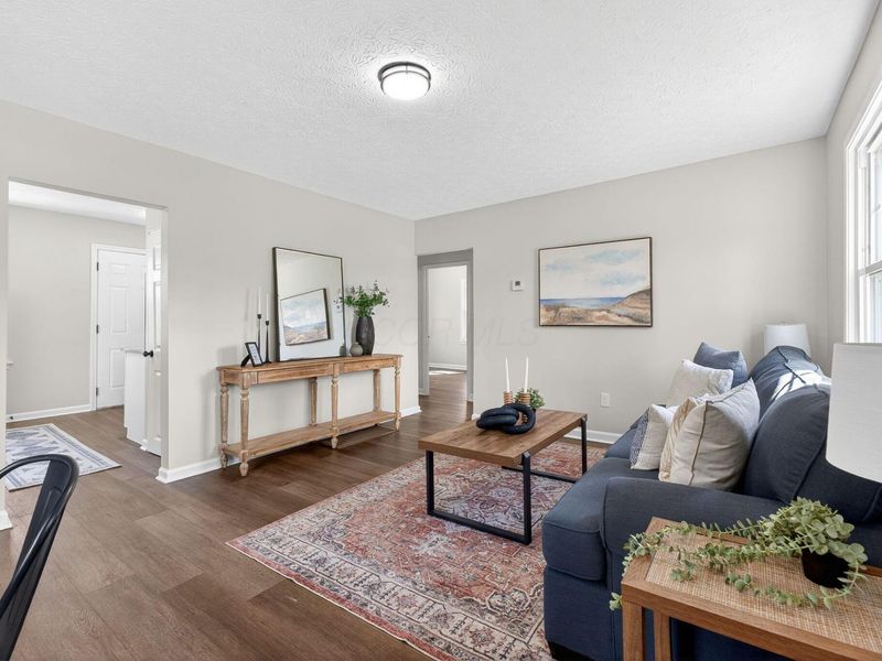 1204 Idlewild Drive, Columbus, OH 43232 Photo 2