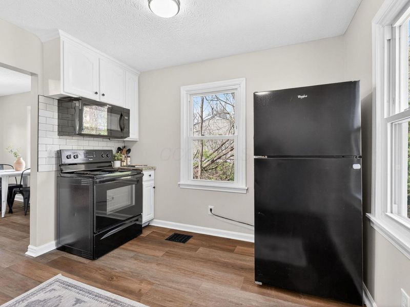 1204 Idlewild Drive, Columbus, OH 43232 Photo 6