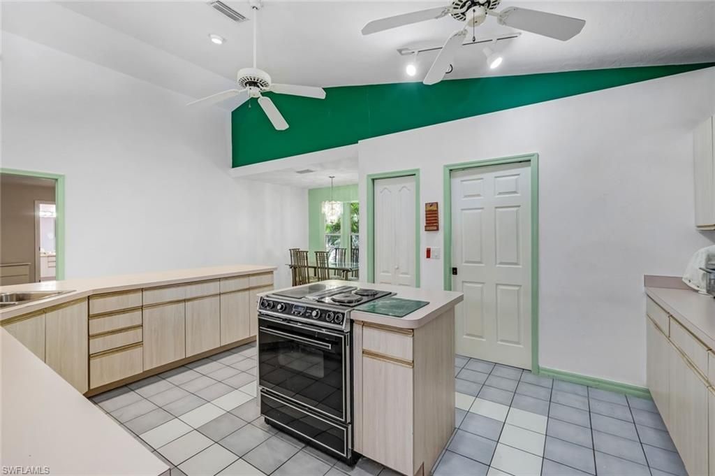 1208 SW 34th St, Cape Coral, FL 33914 Photo