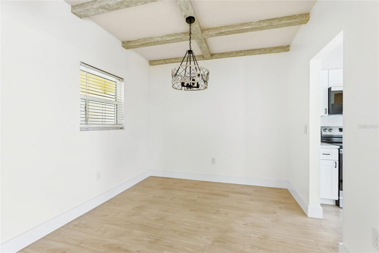 5915 Tidewood Avenue, Unit 4, Sarasota, FL 34231 Photo