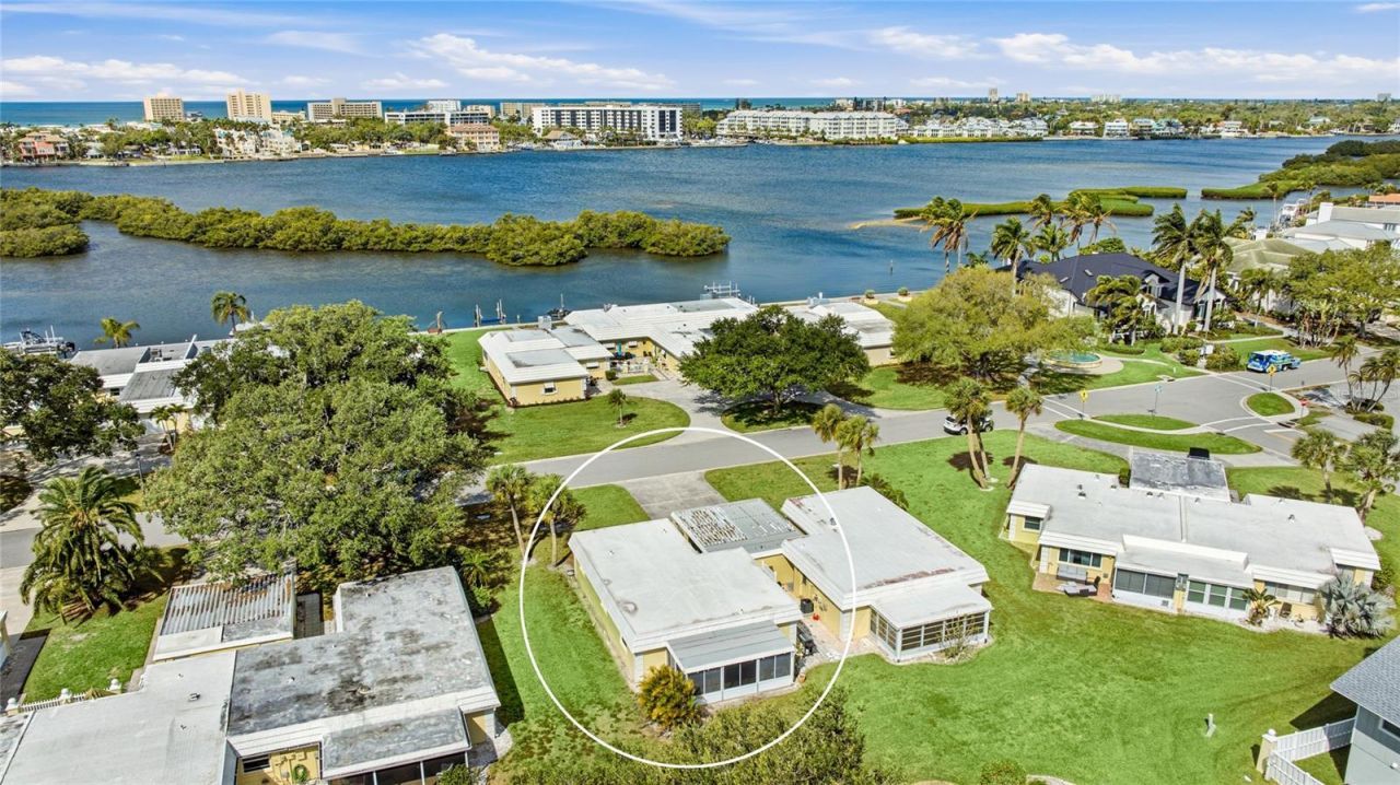 5915 Tidewood Avenue, Unit 4, Sarasota, FL 34231 Photo