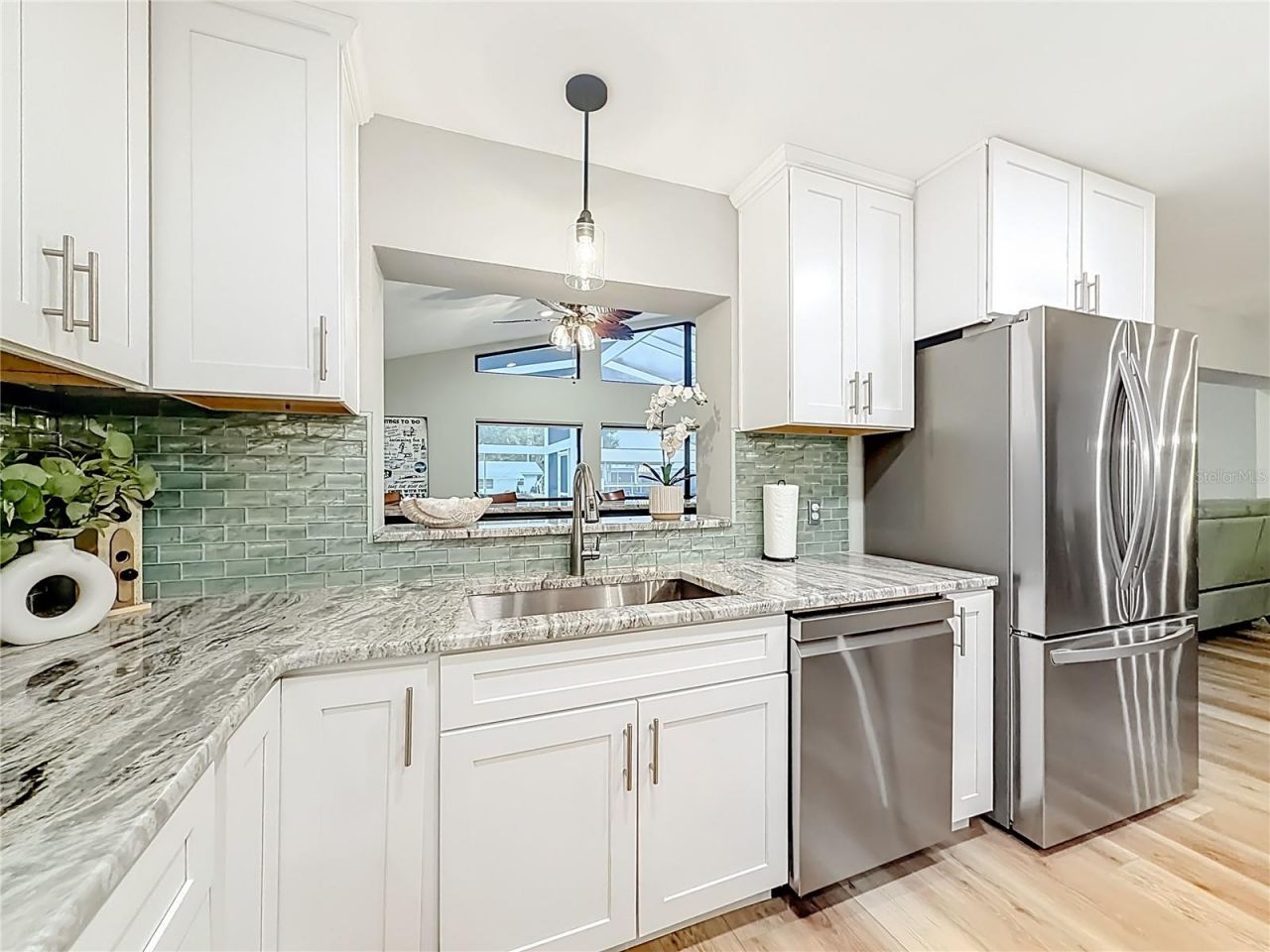 1851 NW 18th Street , Crystal River, FL 34428 Photo