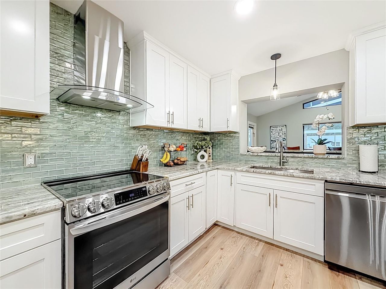 1851 NW 18th Street , Crystal River, FL 34428 Photo