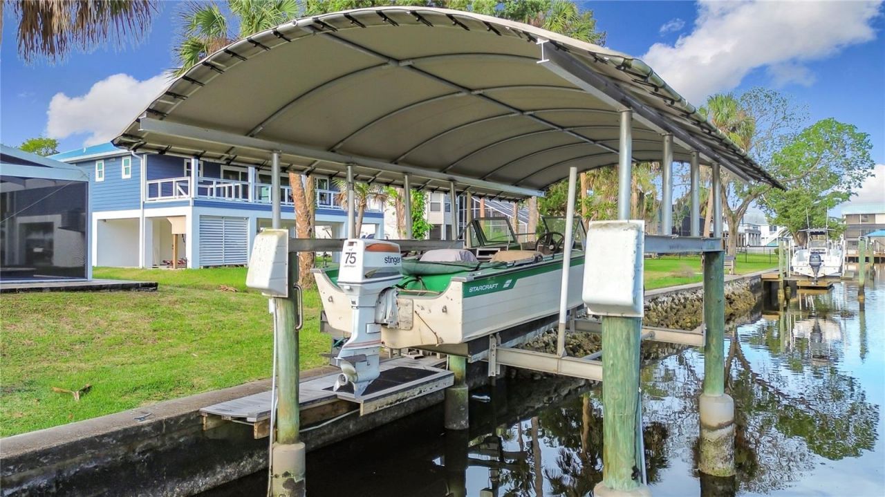 1851 NW 18th Street , Crystal River, FL 34428 Photo